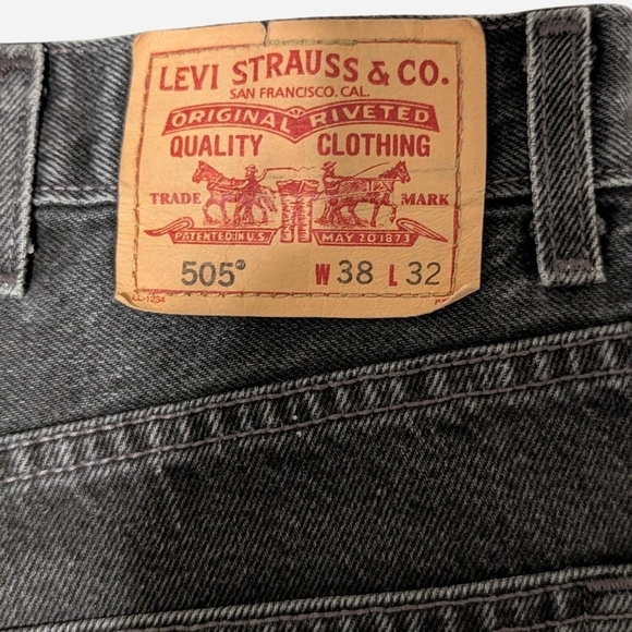 Classic Black Men's Straight Jeans - Picture 4 of 5